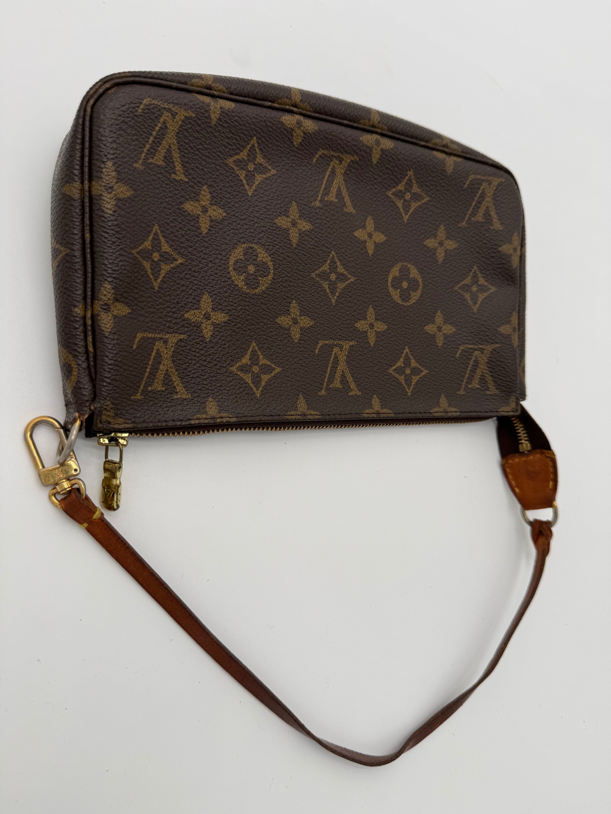 Louis vuitton pochette accessoire