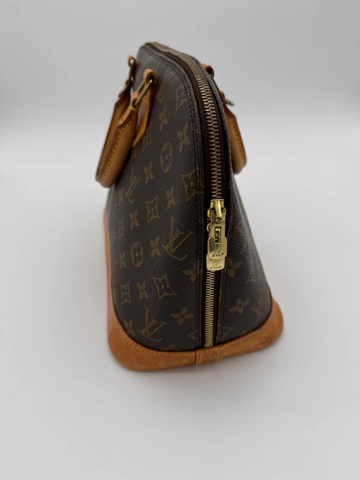 LOUIS VUITTON ALMA