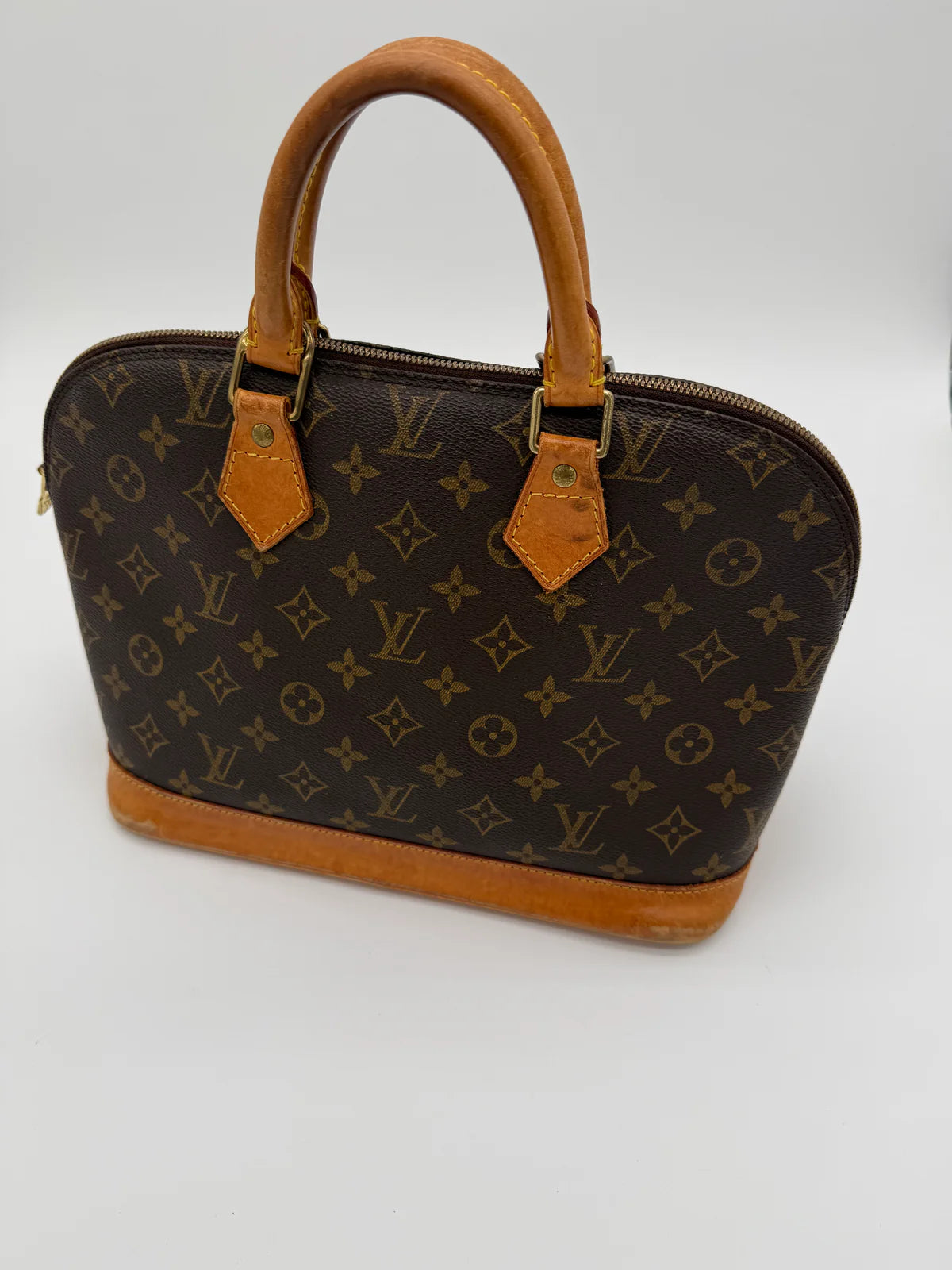 LOUIS VUITTON ALMA