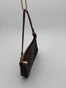 Louis vuitton pochette accessoire