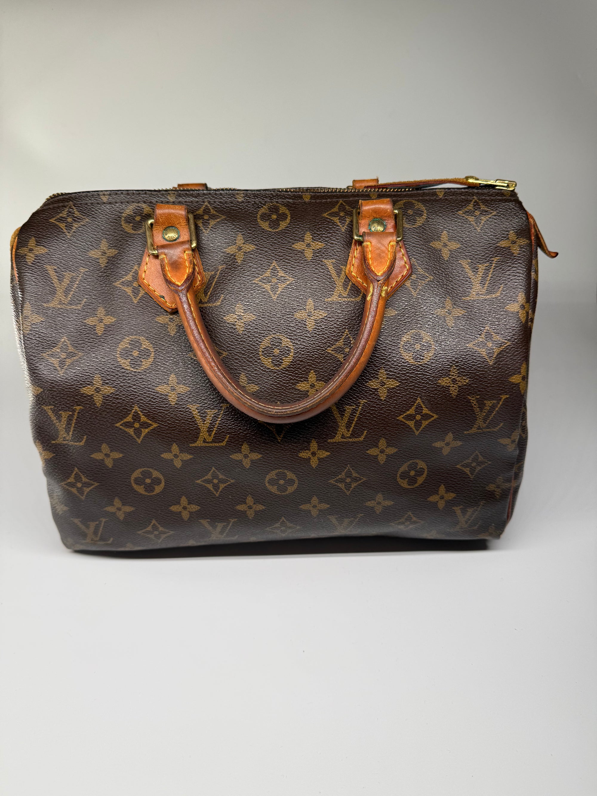 Louis Vuitton Speedy 30