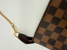 LOUIS VUITTON POCHETTE ACCESSOIRE DAMIER